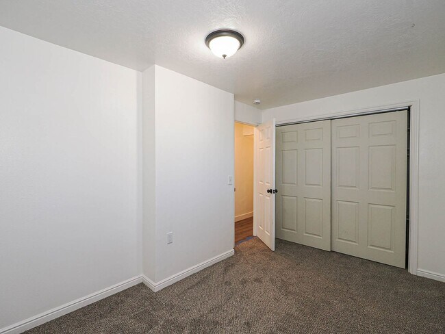 Building Photo - RES_CLOWARD_521