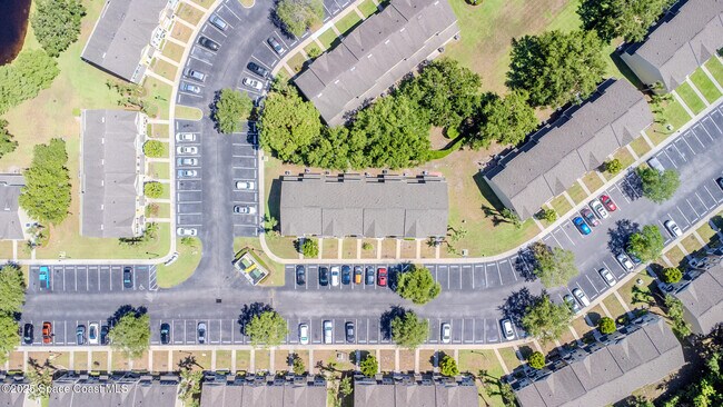 Building Photo - 1390 Hampton Park Ln
