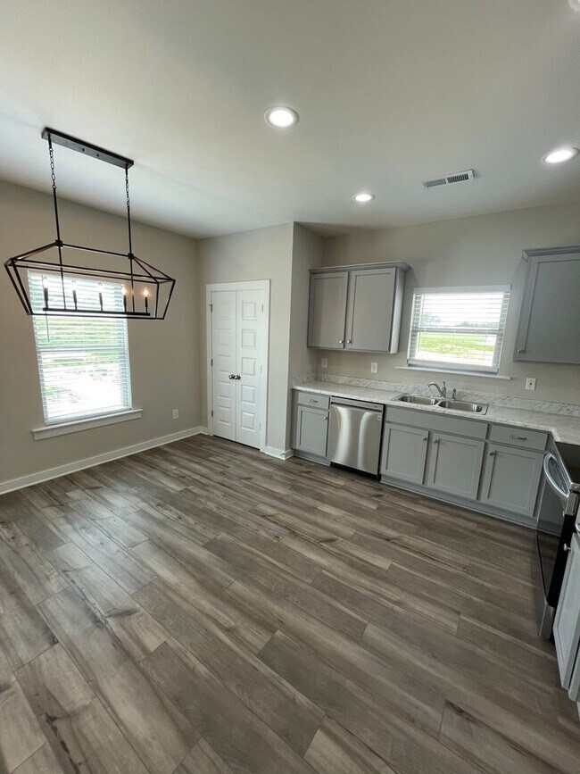 Building Photo - Home for Rent in Eva, AL!! Available to Vi...