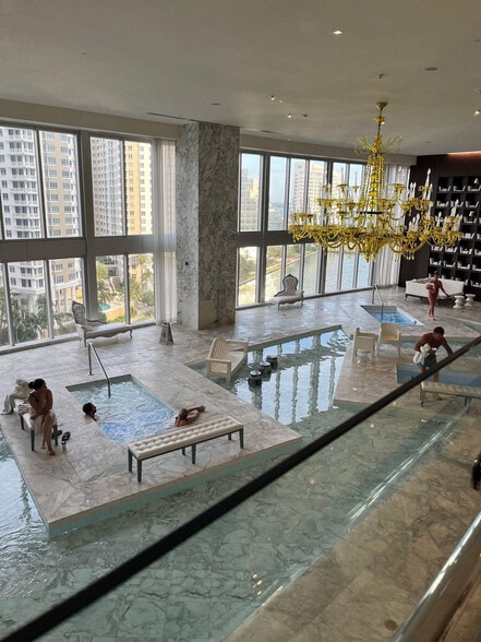 Building Photo - 485 Brickell Ave