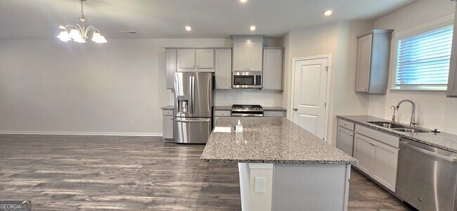 Building Photo - 3608 Hidden Valley Cir