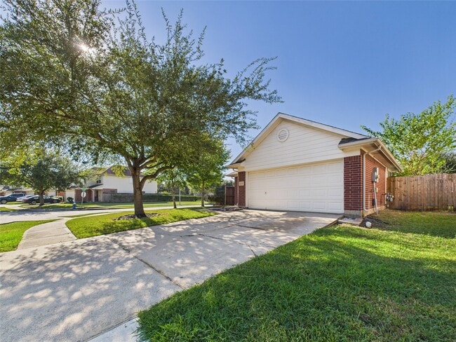 Building Photo - 3318 Field Manor Ln