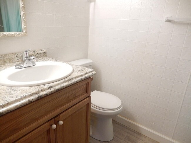 Building Photo - 171 Bear Creek Rd