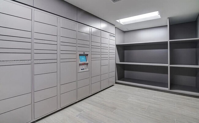 Building Photo - 5250 NW 84th Ave