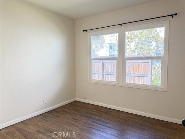 Building Photo - 215 S Mills Ave