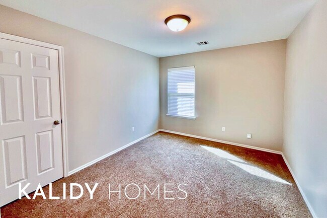 Building Photo - 2904 Cider Mill Ln