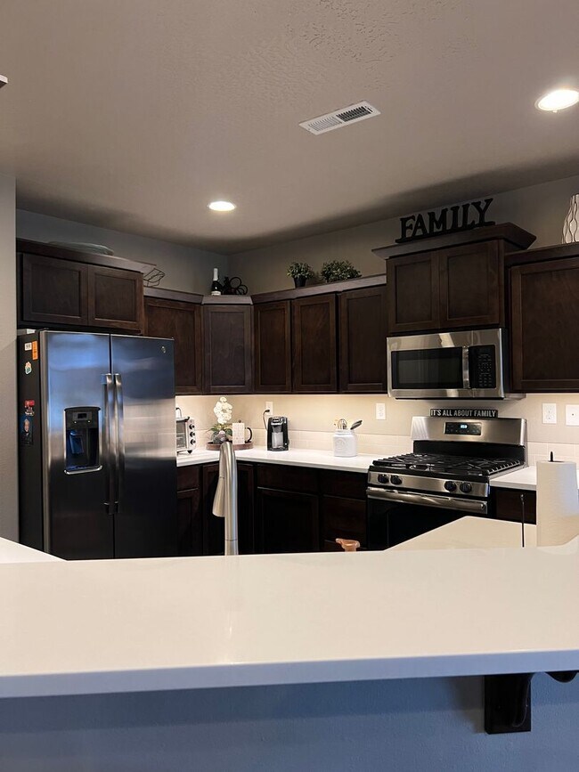 Building Photo - Home in Hayden North!