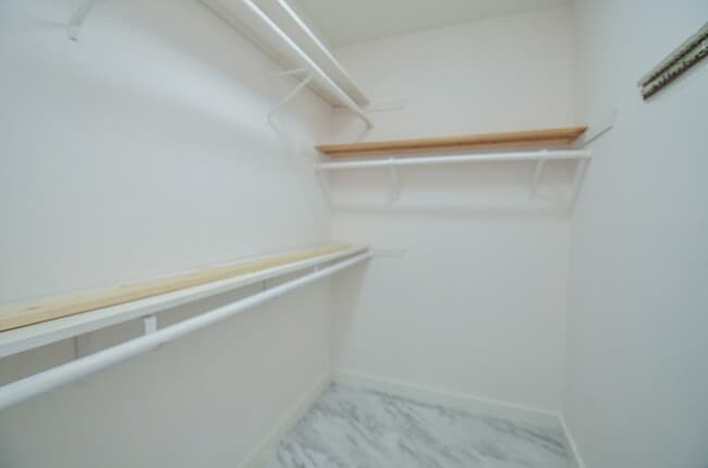 Building Photo - 3722 Brier Gardens Dr