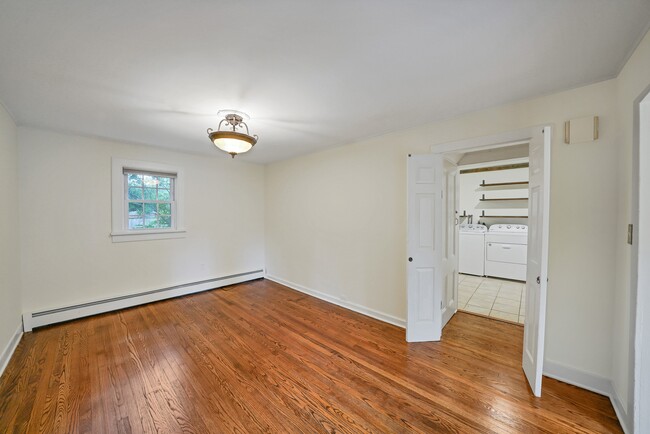 Building Photo - 59 Budd Ave