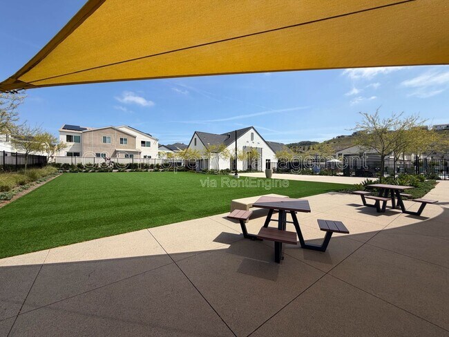 Building Photo - 324 Citrine Trl