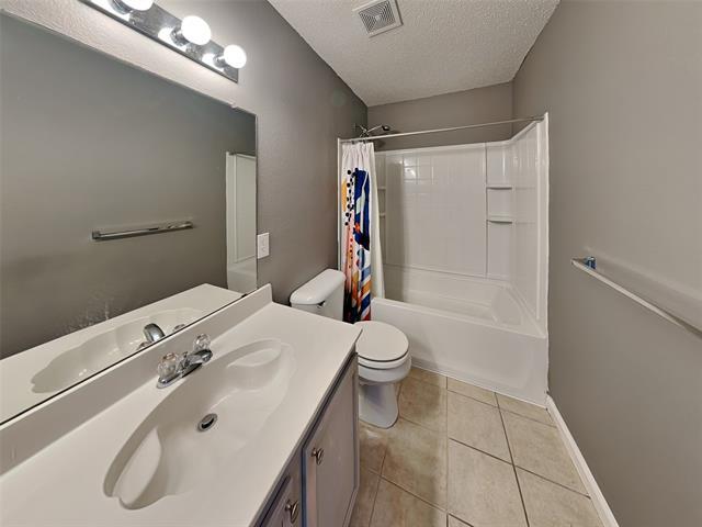 Building Photo - 3512 Clydesdale Dr