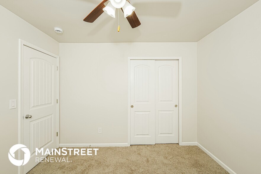 Building Photo - 618 Johnnys Cv