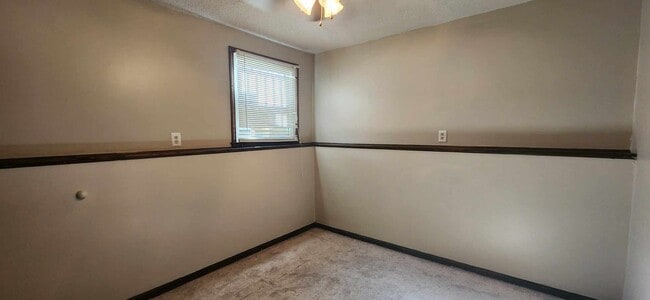 Building Photo - Spacious Home for Rent!