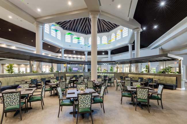 Dining Room - Park Terrace Senior Living - 55+