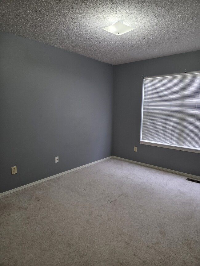 Bedroom 2 - 2120 S Azalea Ln