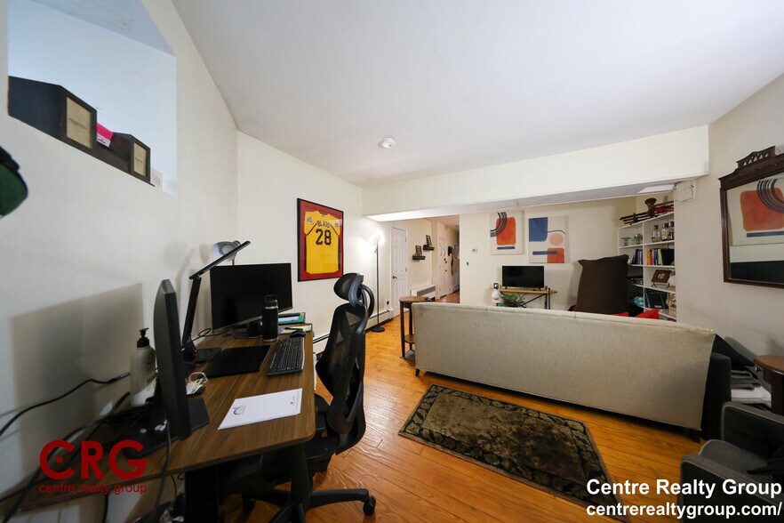 Building Photo - 1728 Beacon St