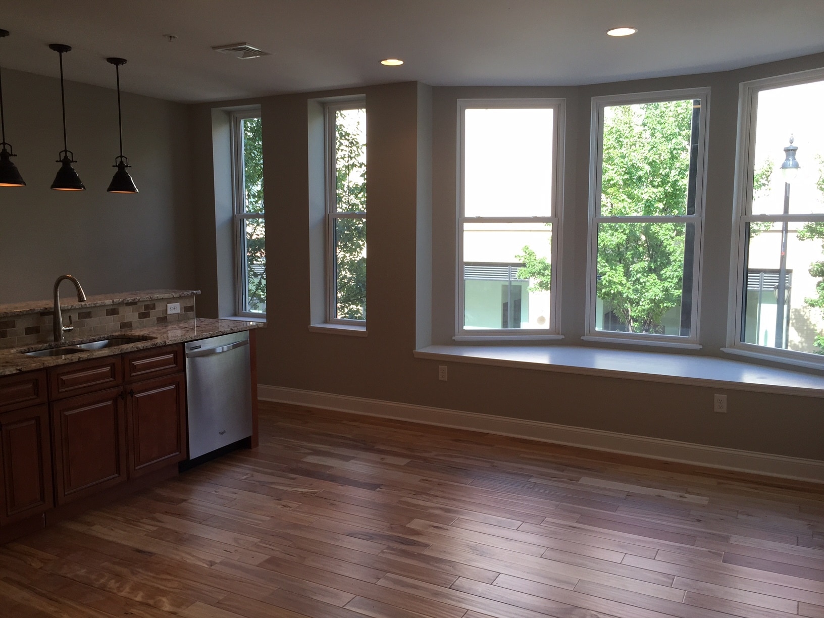 Building Photo - 41 E Northampton St