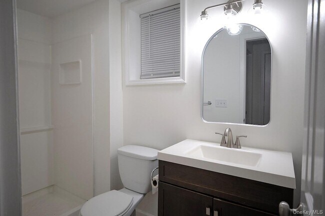 Building Photo - 95 Liberty St