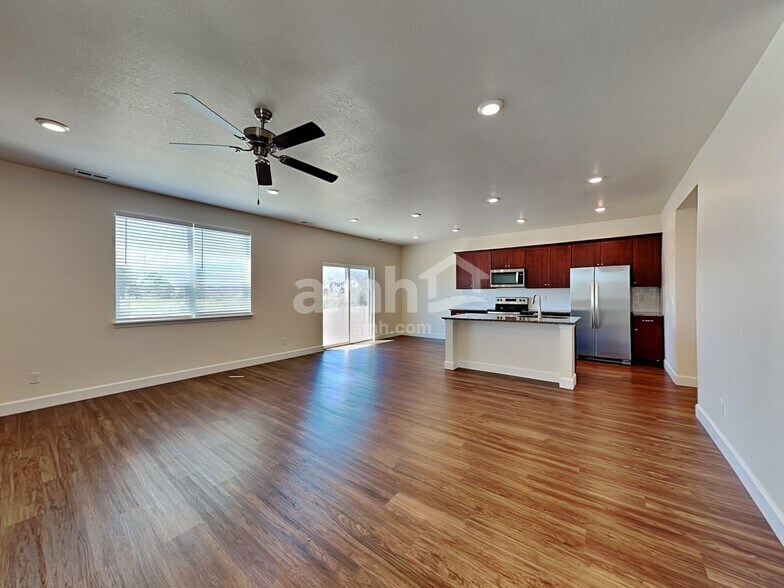 Building Photo - 1223 White St