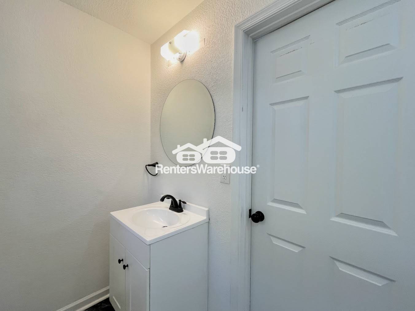 Building Photo - 2700 Belle St