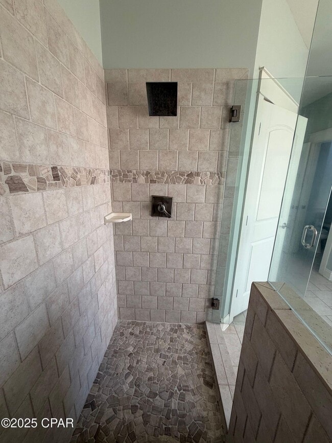 Building Photo - 4528 Tropical Dr