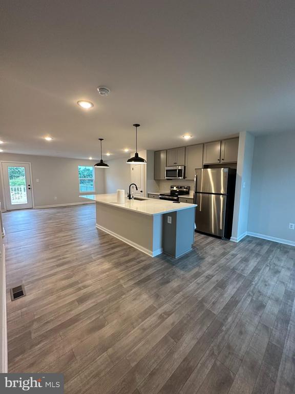 Building Photo - 503 Fontana Cir