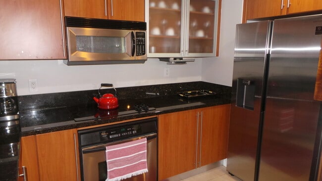 Building Photo - 610 Clematis St