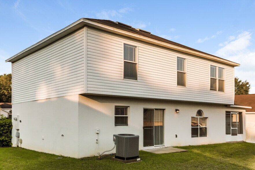 Building Photo - 4131 Half Moon Cir