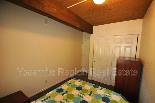 Building Photo - 12691 Junipero Serra Way