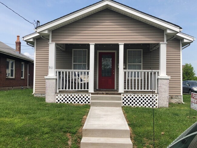 Building Photo - Walk to Campus - Pre-Leasing Now for the F...