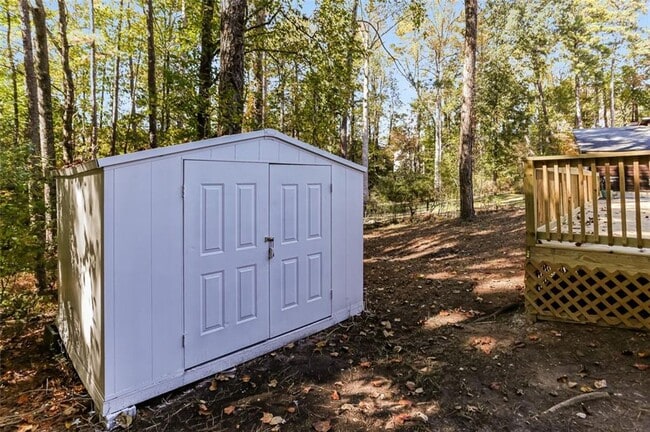 Building Photo - 135 Beethoven Ct