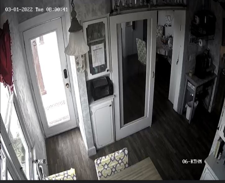 Building Photo - 300 Spg Gdn Ave S