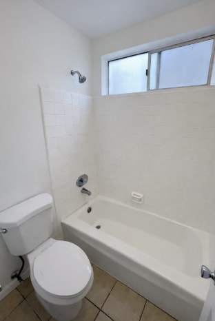 Building Photo - 2635 5th St