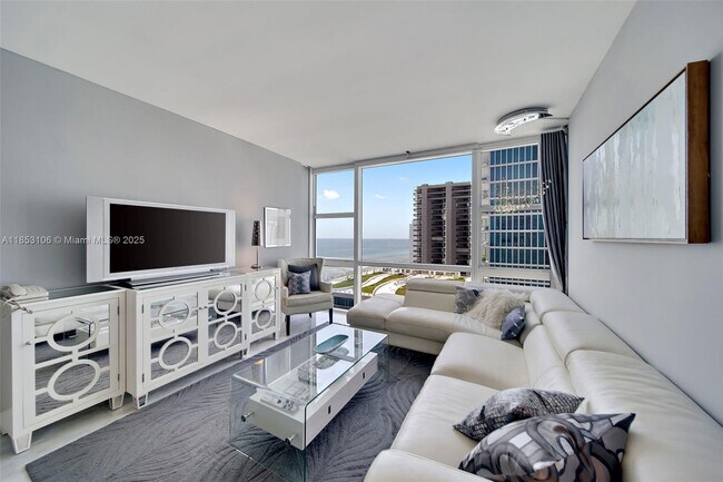 Building Photo - 6801 Collins Ave