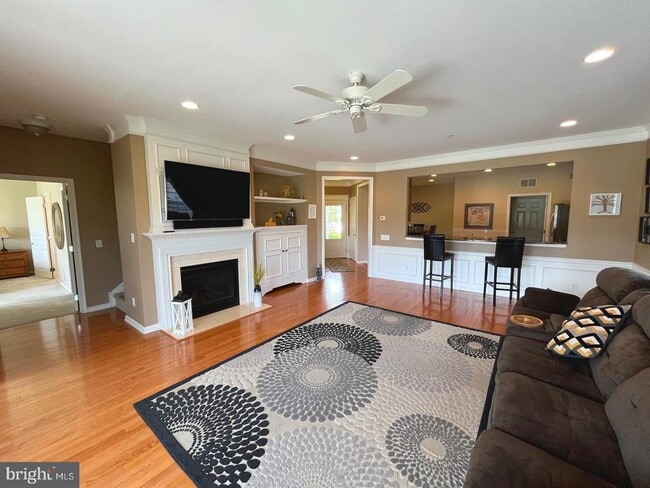 Building Photo - 615 Prizer Ct