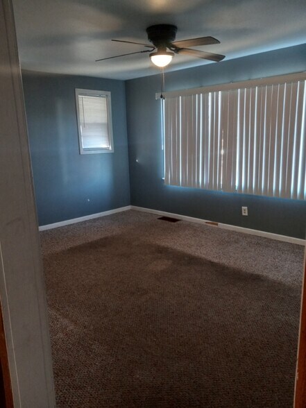 Building Photo - 766 Tuckerton Ave