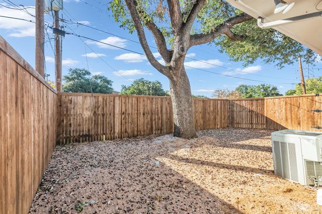 Building Photo - 14721 Birchridge Dr