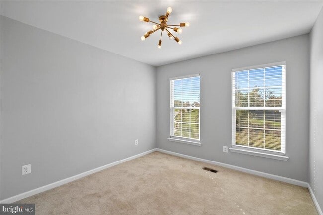 Building Photo - 8182 Broad Pl