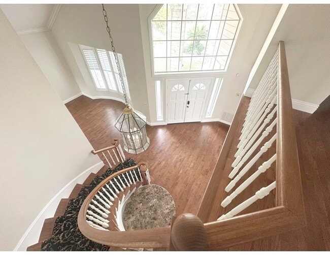 Building Photo - 19852 E Round Hill Ln