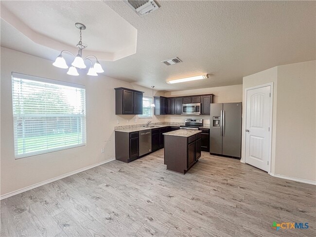 Building Photo - 724 Liberty Valley Dr