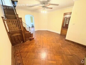 Building Photo - 3BR/1BA West Philly Home with Spacious Pat...