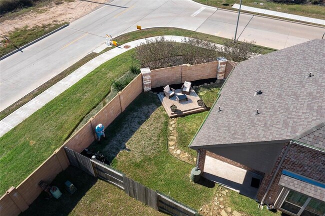 Building Photo - 32927 Silver Mdw Wy
