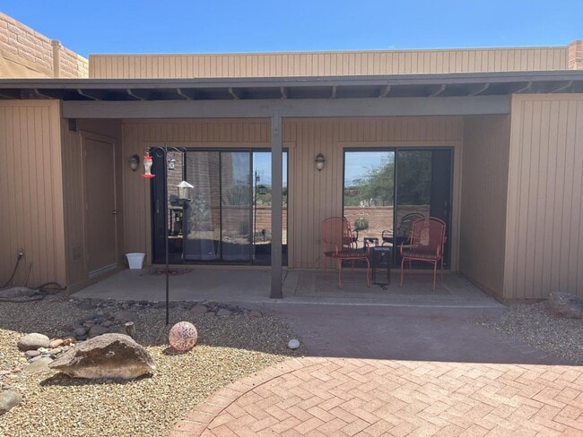 Building Photo - 1230 W Camino del Pato