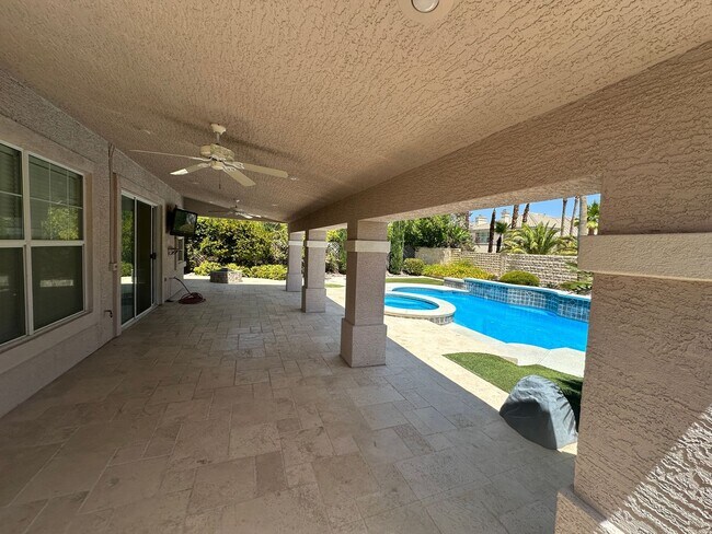 Building Photo - 3854 Broadmead St