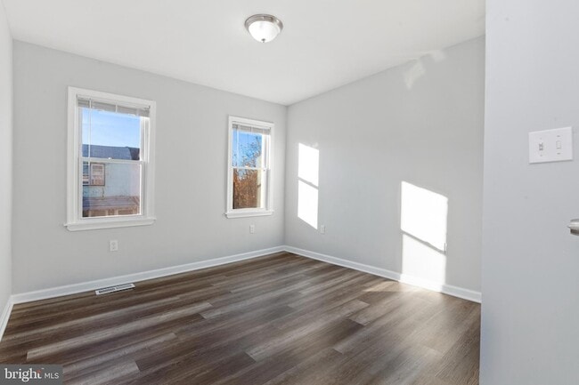 Building Photo - 3339 Paine St