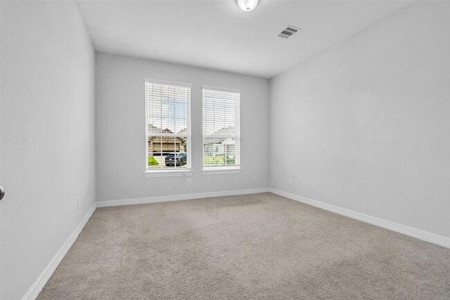 Building Photo - 2115 Jitterbug Ln