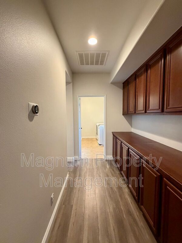 Building Photo - 40382 Corrigan Pl