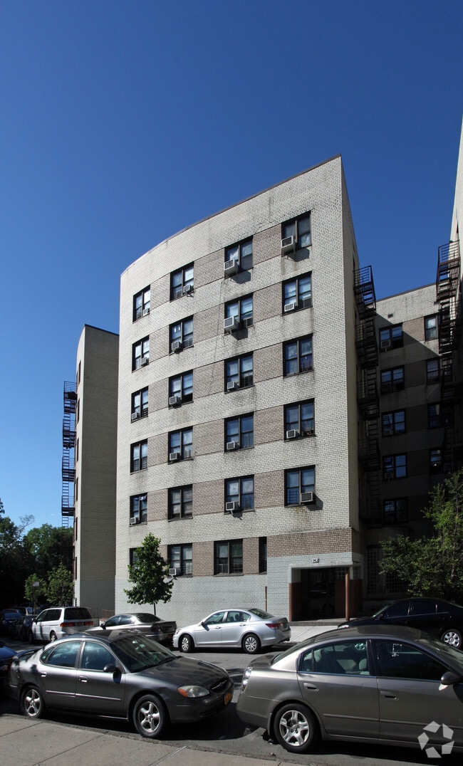 142148 Laurel Hill Ter 142148 Laurel Hill Ter New York NY 10040