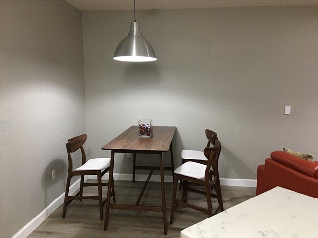 Building Photo - 6503 Catalina Ln