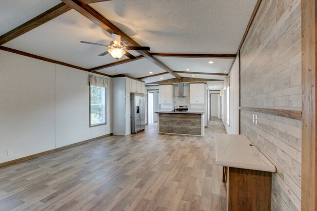 Building Photo - 295 Seays Rd